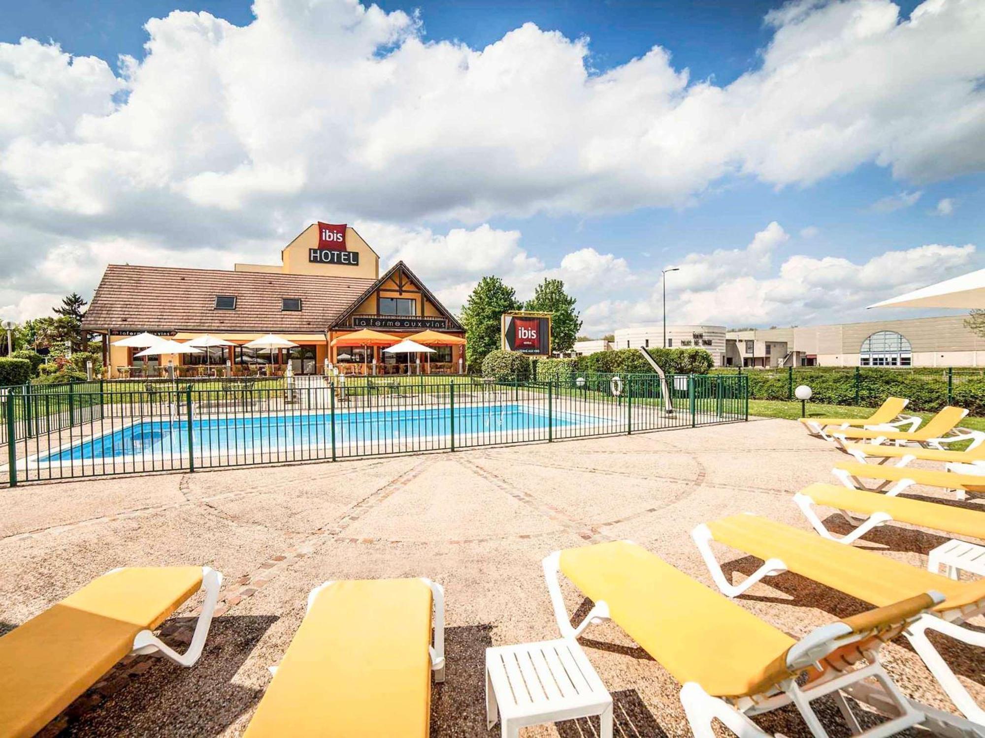 Ibis Beaune La Ferme Aux Vins Екстер'єр фото