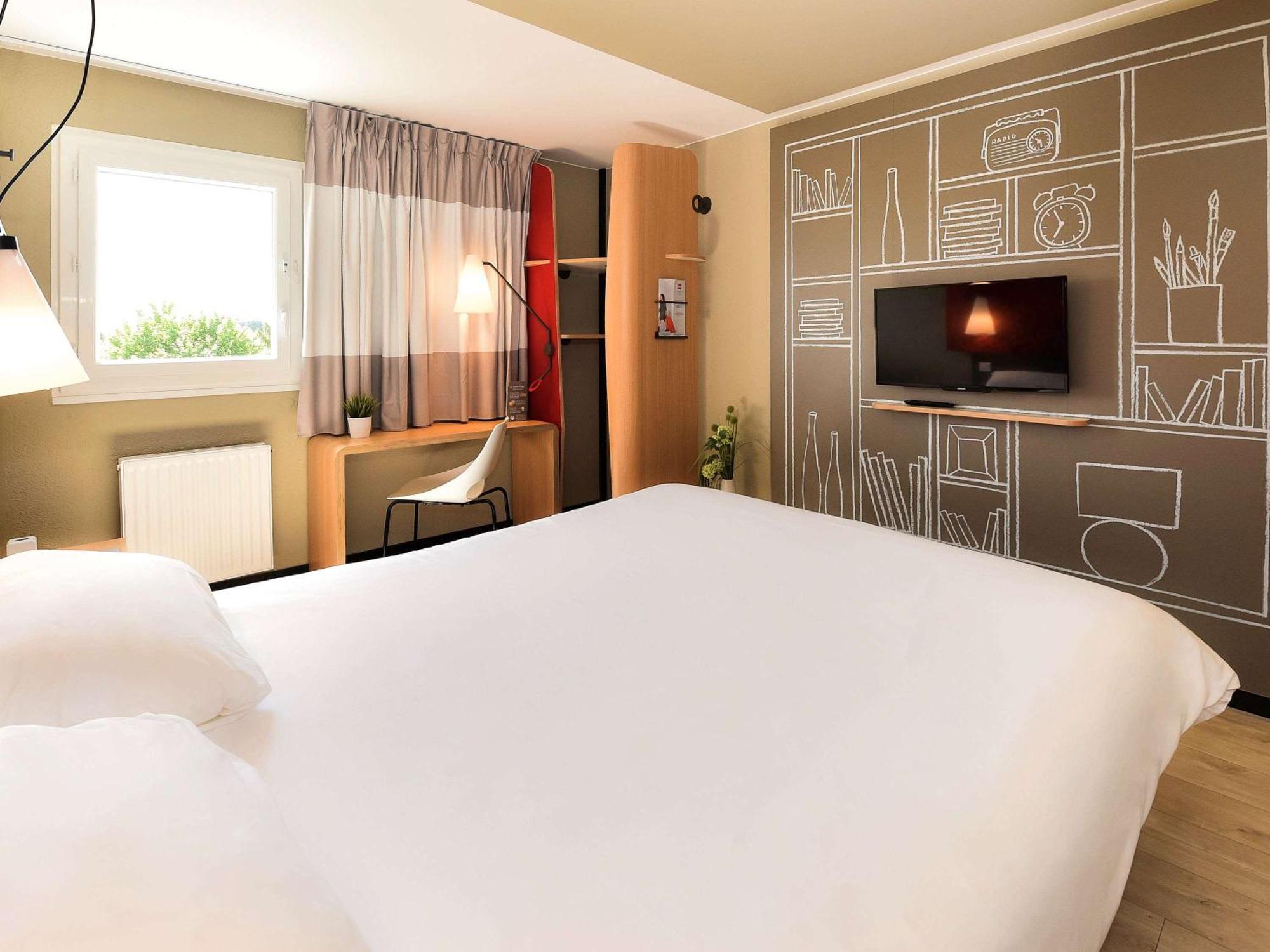 Ibis Beaune La Ferme Aux Vins Екстер'єр фото